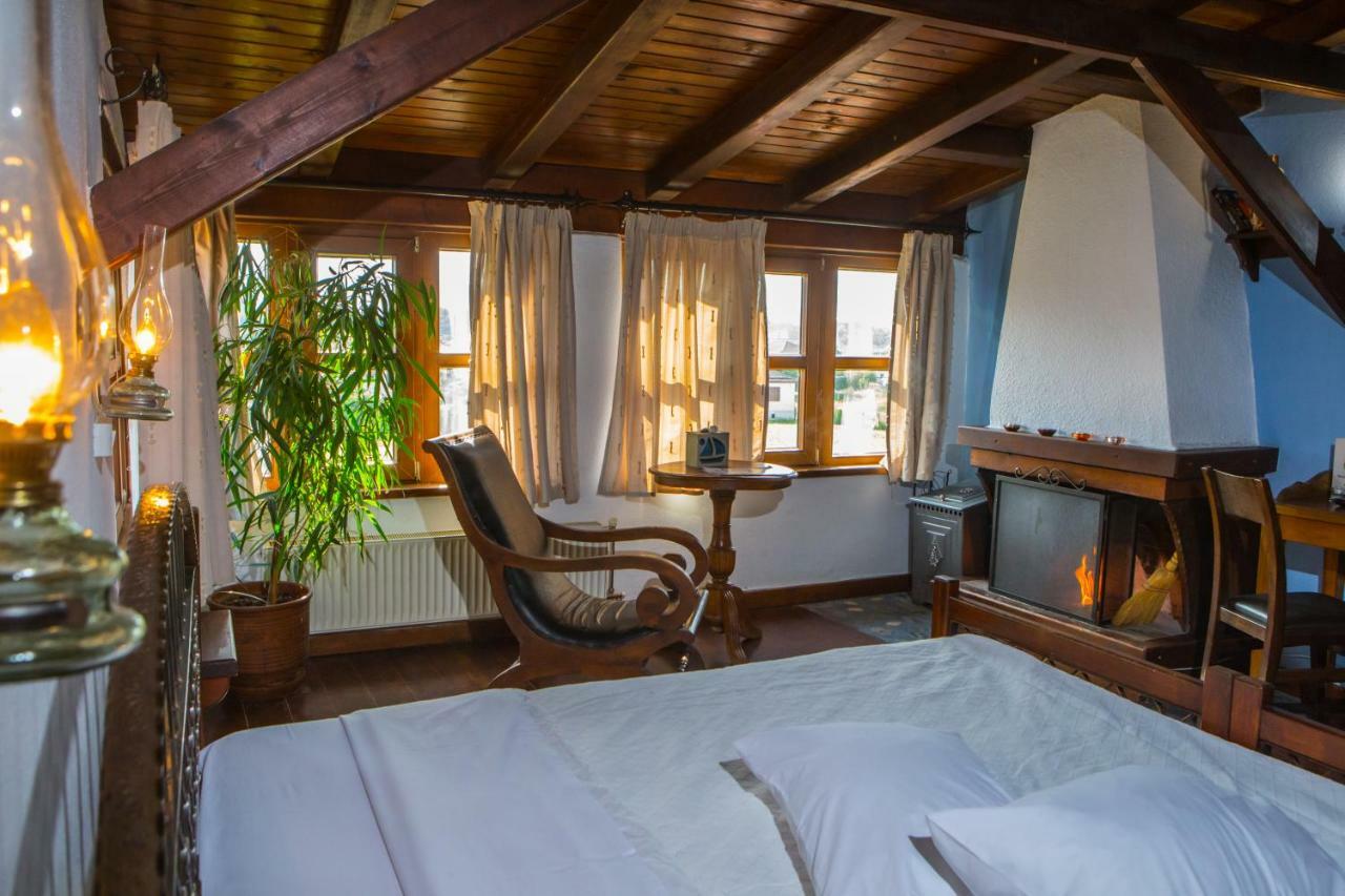 Oikoperiigitis Hotel Kerkíni Buitenkant foto